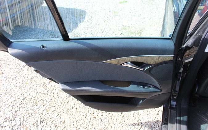 Mercedes-Benz Klasa E cena 32900 przebieg: 256339, rok produkcji 2009 z Szczebrzeszyn małe 596